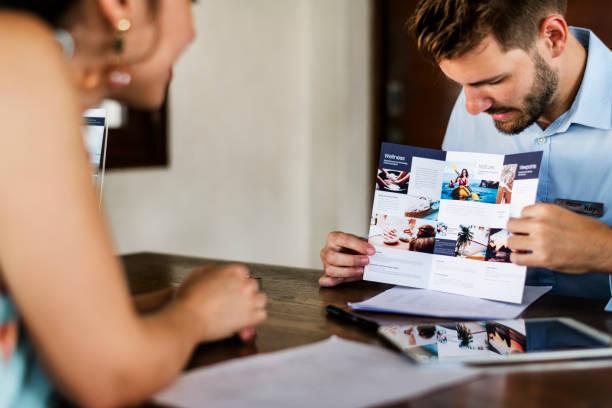 Ideias Criativas para Folders de Apresentação que Vão Impressionar Seus Clientes Ideias Criativas para Folders de Apresentação que Vão Impressionar Seus Clientes